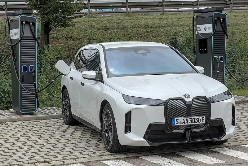 BMW iX