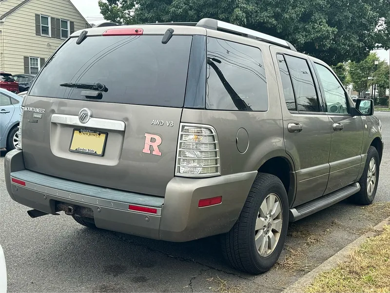 Mercury Mountaineer