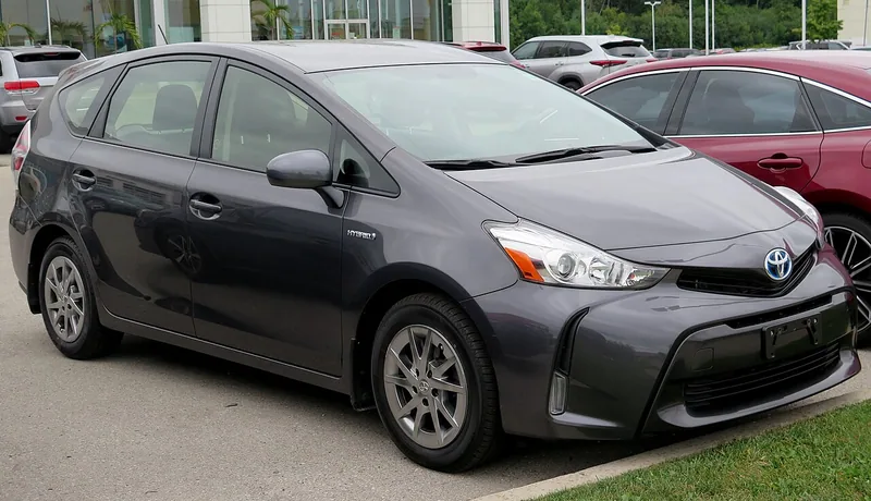 Toyota Prius v