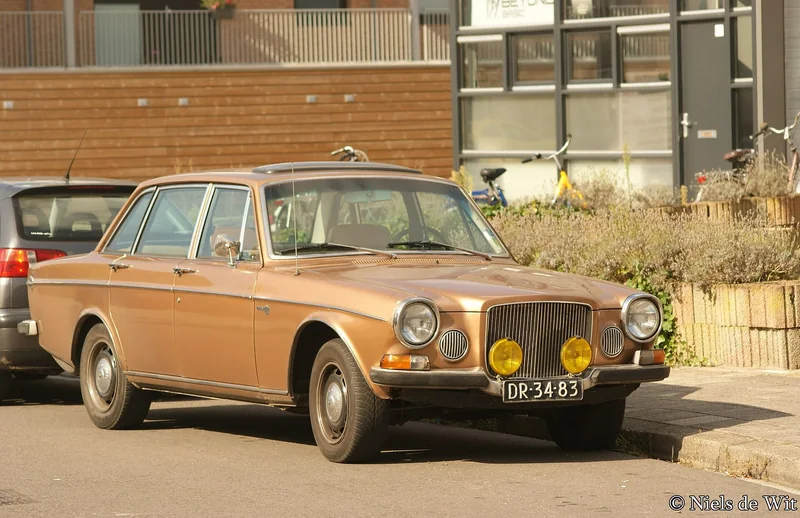 Volvo 164